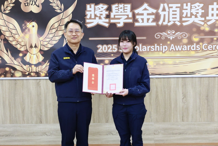 20251222-獎學金頒獎圖片