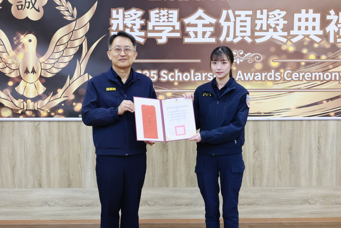 20251222-獎學金頒獎圖片