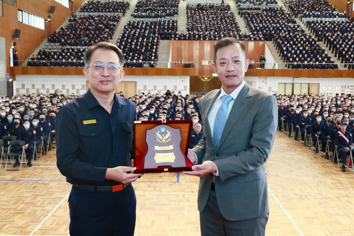 20251124法治講座-謝憲杰律師及陳清怡律師圖片