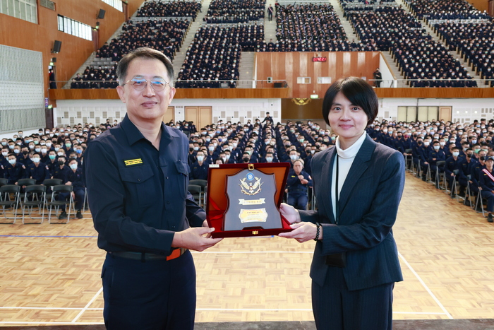 20251124法治講座-謝憲杰律師及陳清怡律師圖片