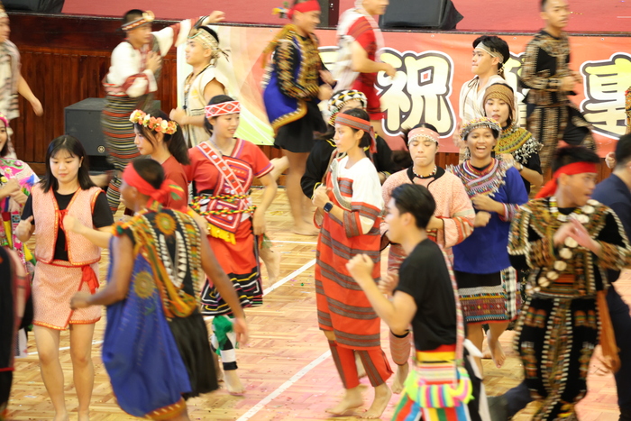 20251018校慶學生活力進場圖片