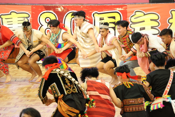 20251018校慶學生活力進場圖片